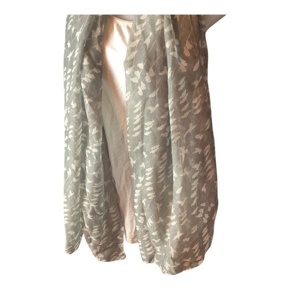 Bird Print Gray & White Scarf Shawl Wrap 64x33 Inches Fashion Rectangle - Picture 5 of 7